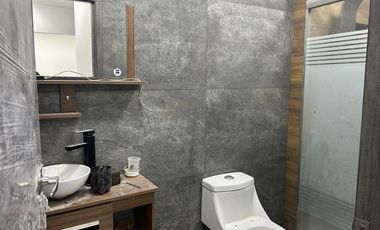 Edificio en venta, con 5 departamentos nuevos, Nezahualcoyotl