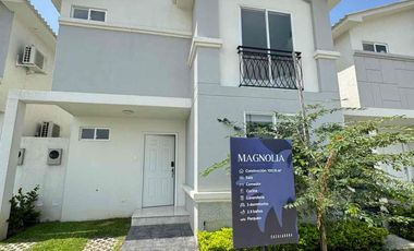 Venta de casa en Casalaguna etapa Serena