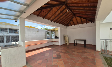 ARRIENDO APARTAMENTO LA ESTACION