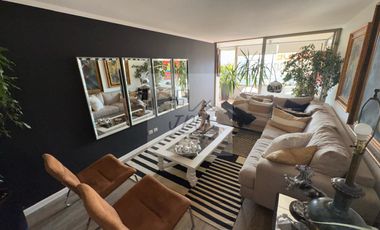 Dpto Remodelado 2 Estacionamientos Metro Hdo De Magallanes