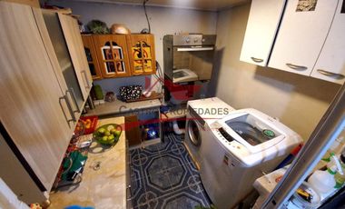 Hermosa Casa Dos Pisos, 5 Dormitorios, 2 Baños, Villa Tres Montes, Quilicura.