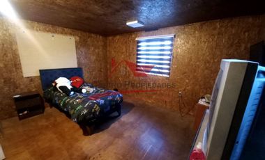 Hermosa Casa Dos Pisos, 5 Dormitorios, 2 Baños, Villa Tres Montes, Quilicura.