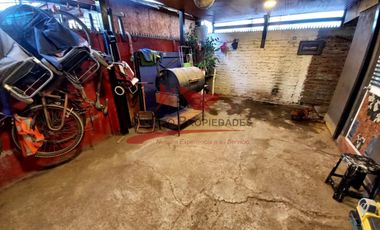 Hermosa Casa Dos Pisos, 5 Dormitorios, 2 Baños, Villa Tres Montes, Quilicura.