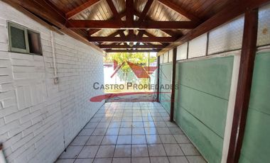 Casa de Un Piso Solida, 2 Dormitorios, 1 Baño, Villa Casas de lo Ovalle, Comuna de Quilicura.