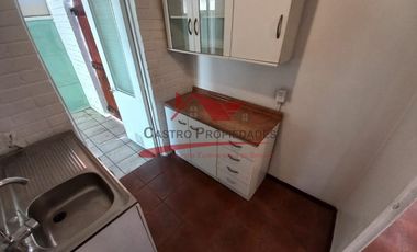 Casa de Un Piso Solida, 2 Dormitorios, 1 Baño, Villa Casas de lo Ovalle, Comuna de Quilicura.