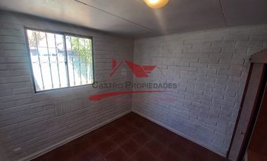 Casa de Un Piso Solida, 2 Dormitorios, 1 Baño, Villa Casas de lo Ovalle, Comuna de Quilicura.