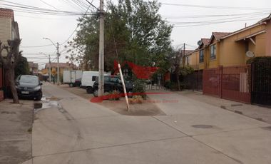 Hermosa Casa de Dos Pisos, 3 Dormitorios, 2 Baños, Villa Paseo Central, Quilicura.