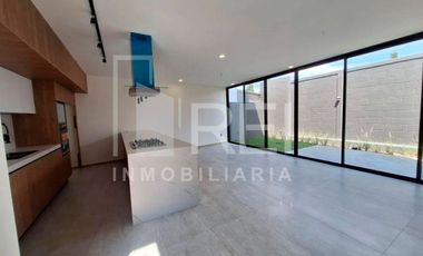 VENTA CASA EN VALLE IMPERIAL ZAPOPAN