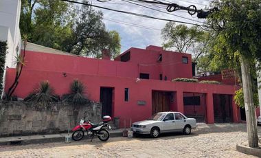 Increíble casa para remodelar en venta en San Angel Inn