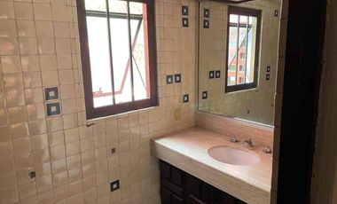 Increíble casa para remodelar en venta en San Angel Inn