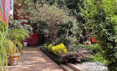 Increíble casa para remodelar en venta en San Angel Inn