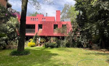 Increíble casa para remodelar en venta en San Angel Inn