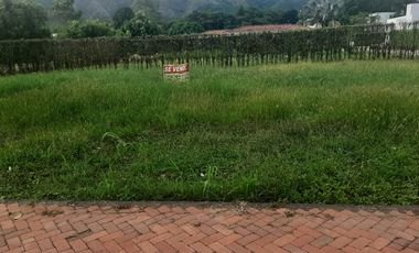 Venta Lote Esquinero 600 m² Condominio Pacolí, Nilo - ¡Inversión de Construcción Libre!