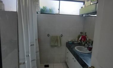 Se vende excelente casa en parcela de 5.000 m2 en loteo La Reina Talca