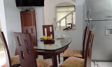 Venta Casa Campestre 460 m² con Piscina y Jacuzzi - Condominio La Colina, Girardot/Melgar.