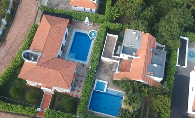 Venta Casa Campestre 460 m² con Piscina y Jacuzzi - Condominio La Colina, Girardot/Melgar.