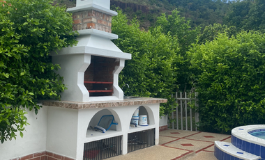 Venta Casa Campestre 460 m² con Piscina y Jacuzzi - Condominio La Colina, Girardot/Melgar.