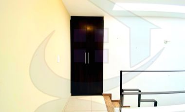 RENTA CASA CON ASADOR PRIVADA CON VIGILANCIA PUERTA REAL QUERETARO