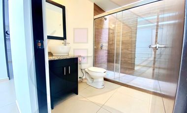 RENTA CASA CON ASADOR PRIVADA CON VIGILANCIA PUERTA REAL QUERETARO