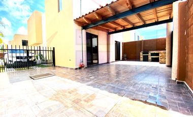 RENTA CASA CON ASADOR PRIVADA CON VIGILANCIA PUERTA REAL QUERETARO