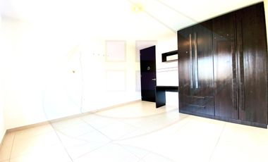 RENTA CASA CON ASADOR PRIVADA CON VIGILANCIA PUERTA REAL QUERETARO