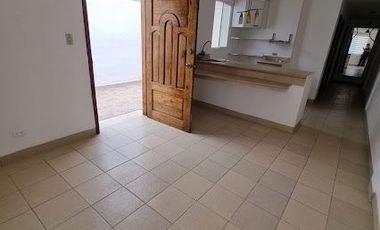 Casa en Alquiler Santa Elena, 2 Hab, 1 Baño, Seguridad, Piscina, cerca la Playa