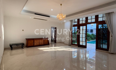 Luxury House for Rent with Private Pool in Menteng Inti, Central Jakarta – Land 1050 m², Building 1500 m²