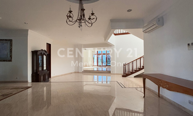 Luxury House for Rent with Private Pool in Menteng Inti, Central Jakarta – Land 1050 m², Building 1500 m²