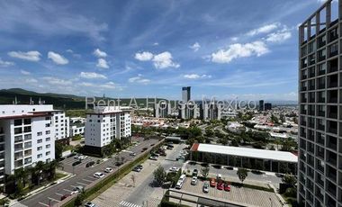 RENTA. Santa Fe Juriquilla - Departamento amueblado, 3 recámaras, amenidades