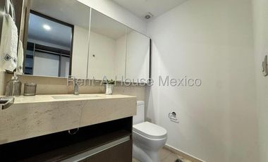 RENTA. Santa Fe Juriquilla - Departamento amueblado, 3 recámaras, amenidades