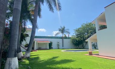 Excelente propiedad en xochitepec Morelos 1500 mts