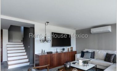 RENTA. Santa Fe Juriquilla - Departamento amueblado en planta baja, 3 recámaras