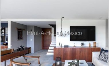 RENTA. Santa Fe Juriquilla - Departamento amueblado en planta baja, 3 recámaras