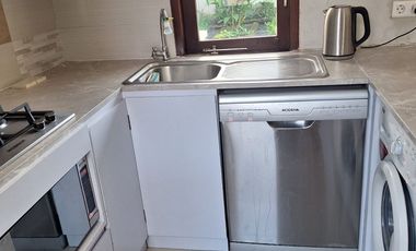 Rumah modern di kompleks Riverside Park kota Mataram