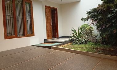 Rumah disewakan di Pejaten Barat, Pasar Minggu, Jakarta Selatan, Daerah Khusus Ibukota Jakarta