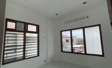 Dijual Rumah Mewah Lokasi Strategis di Jl. Ciliwung Semarang