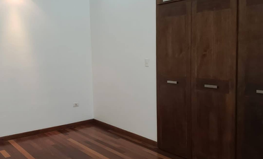 Renta Campos Elíseos semi equipada