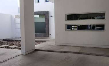 Renta Campos Elíseos semi equipada