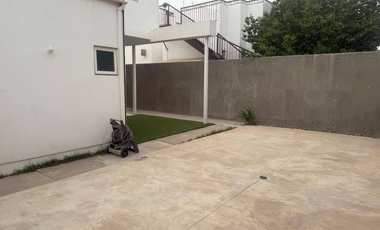 Renta Campos Elíseos semi equipada