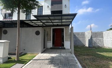 Rumah disewakan di Wiyung, Surabaya