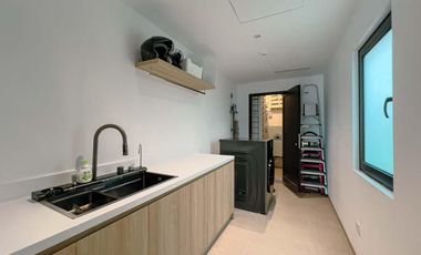 5-Bedroom Villa with Solar Power and Premium Smart Home Features in Tumbak Bayuh