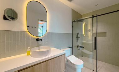 5-Bedroom Villa with Solar Power and Premium Smart Home Features in Tumbak Bayuh