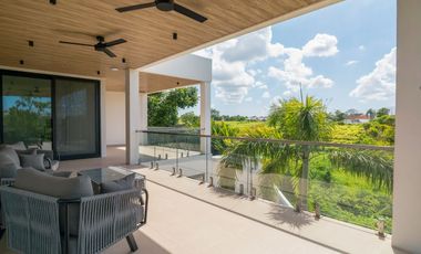 5-Bedroom Villa with Solar Power and Premium Smart Home Features in Tumbak Bayuh