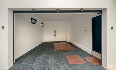 5-Bedroom Villa with Solar Power and Premium Smart Home Features in Tumbak Bayuh