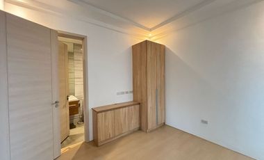 NEWLY BUILT 5 BEDROOMS TOWNHOUSE FOR SALE IN BF HOMES PARANAQUE CITY