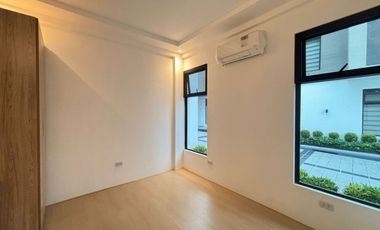 NEWLY BUILT 5 BEDROOMS TOWNHOUSE FOR SALE IN BF HOMES PARANAQUE CITY