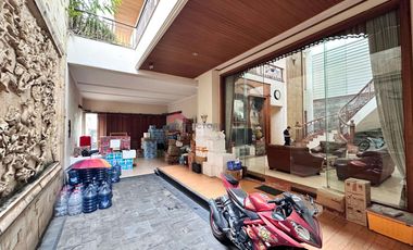 Rumah Lokasi Emas Properti Bergengsi Dekat UB, UM & Alun-Alun Malang –