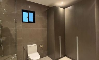 5 BEDROOMS TOWNHOUSE FOR SALE IN BF HOMES PARANAQUE CITY