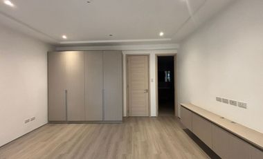 5 BEDROOMS TOWNHOUSE FOR SALE IN BF HOMES PARANAQUE CITY