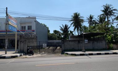 Land on Saleh Sungkar Road, suitable for business.